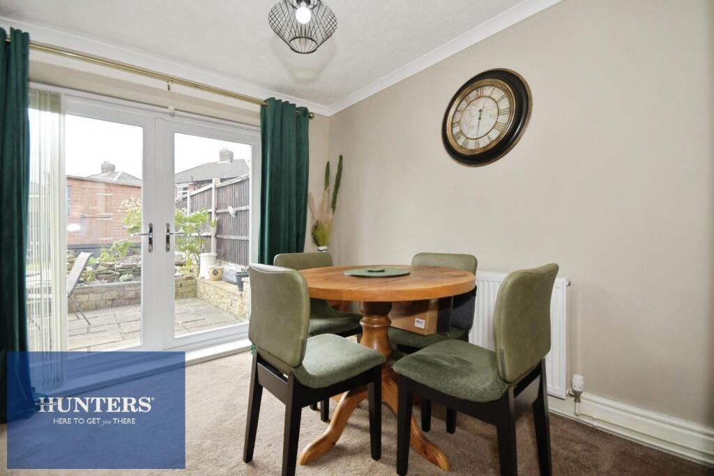 Summerfield Crescent, Brimington, Chesterfield, S43 1EZ photo 3