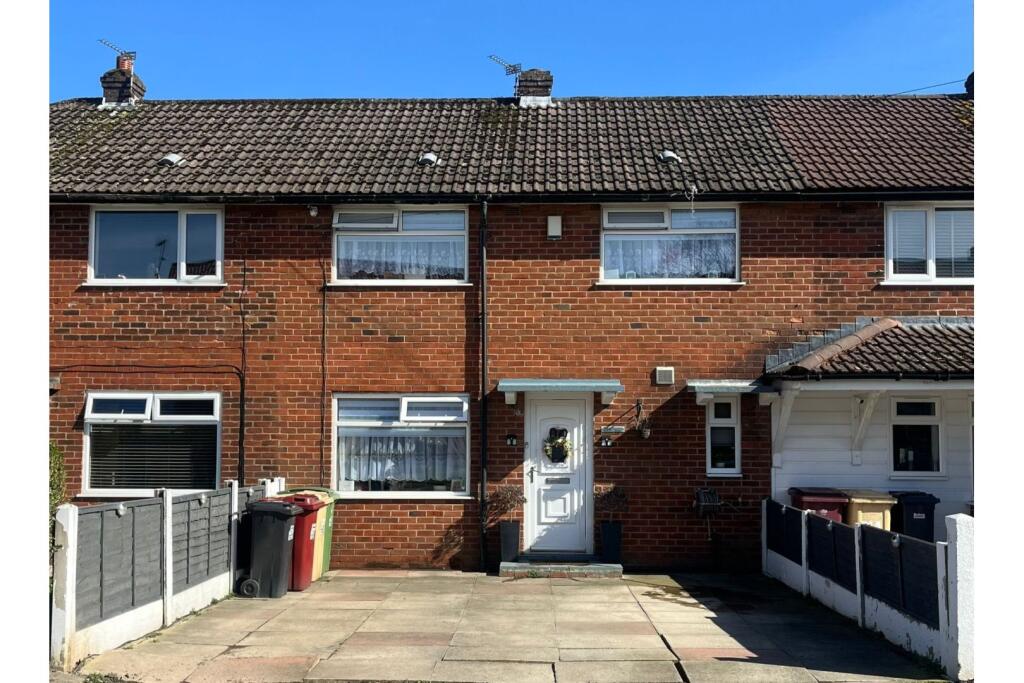 2-bed terraced on Deepdale Road, Bolton, BL2, £160,000