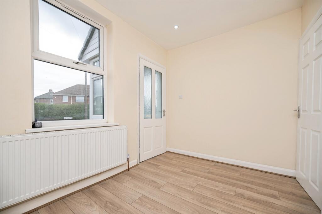 House in Dudley, West Midlands - View 4