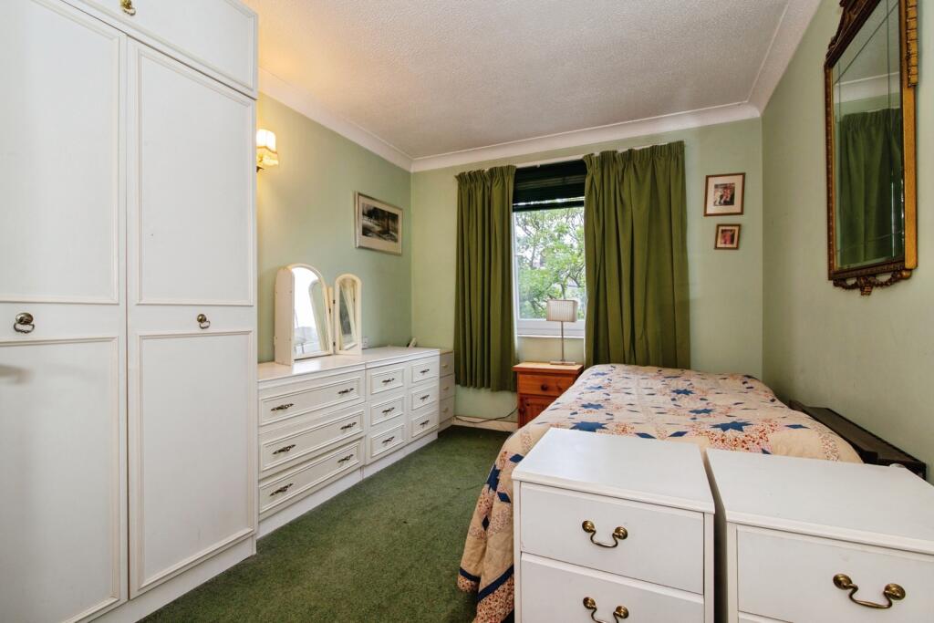 Apartment in Newcastle upon Tyne, Gosforth - View 5