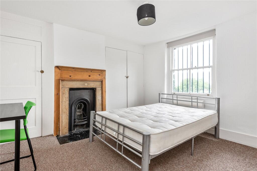 3 bedroom maisonette for rent