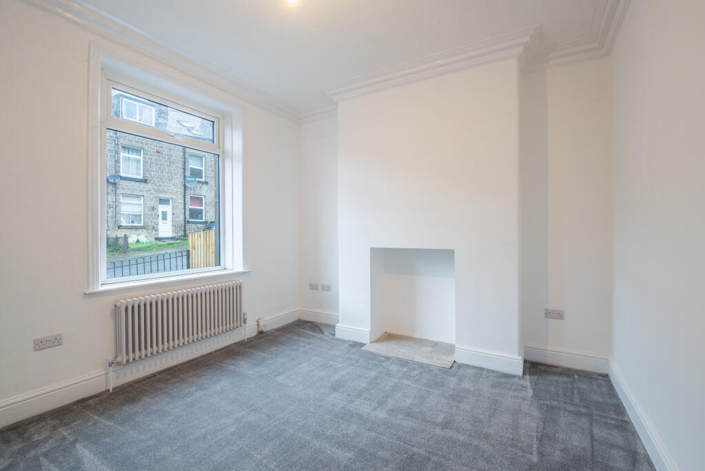 Percy Street, Bingley, West Yorkshire, BD16 photo 2