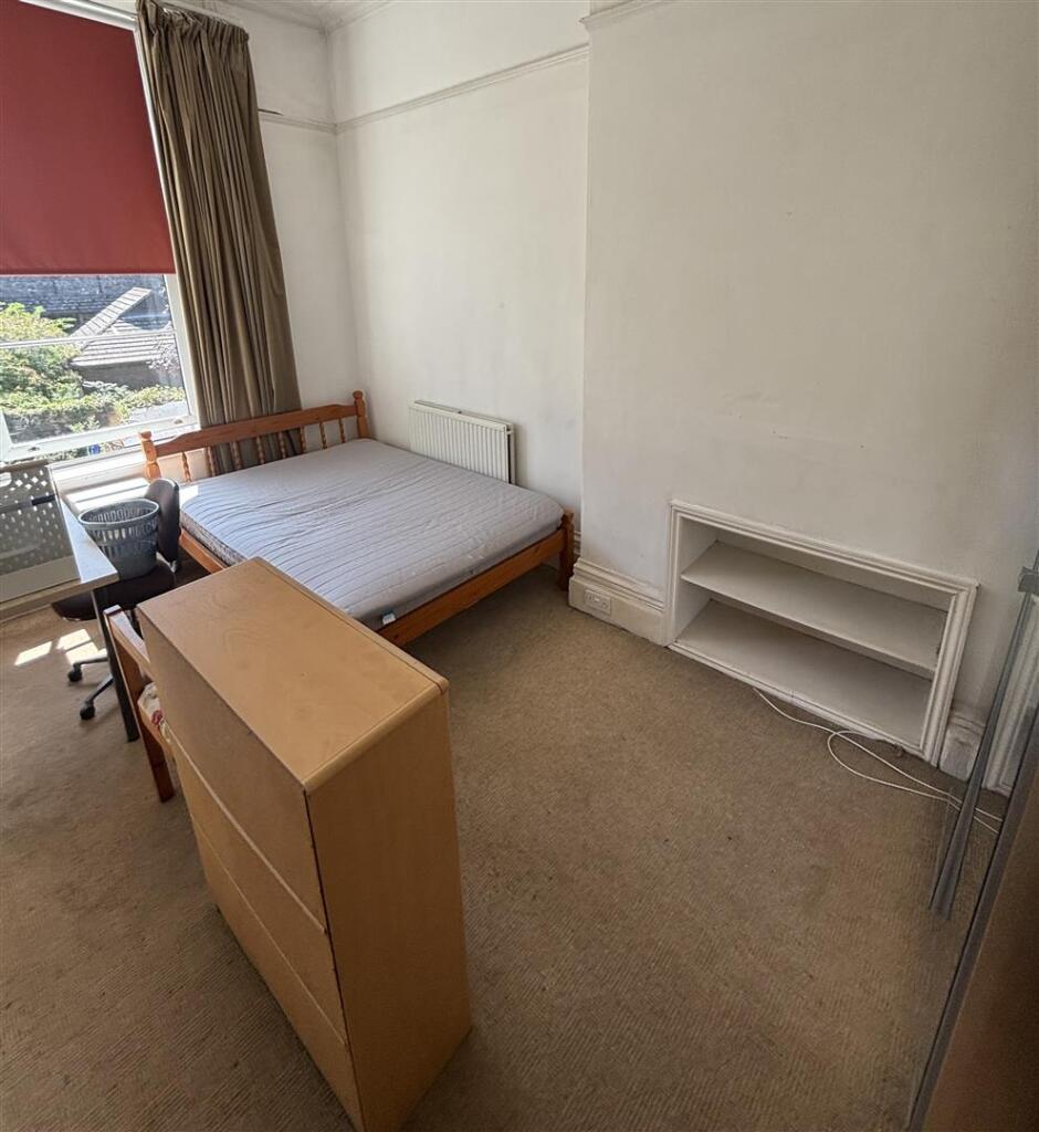 5 bedroom house for rent