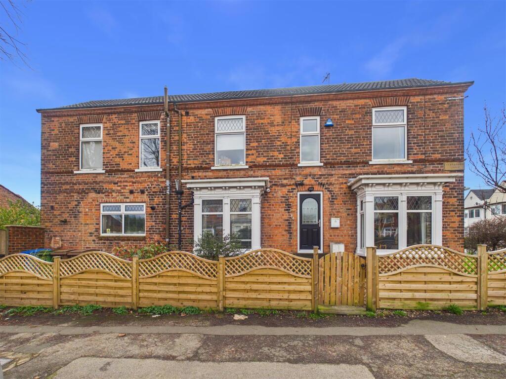 Main image of property: Westbourne Grove, Hessle