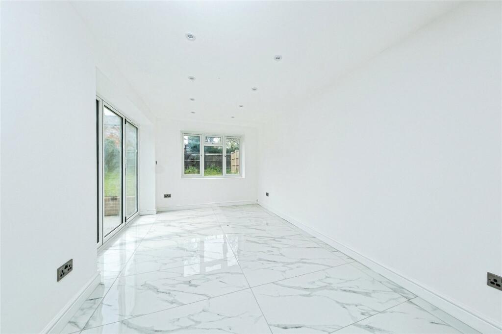 House in Newton Longville - View 2
