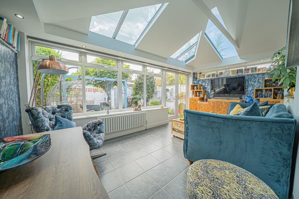 Foredrove Lane, Solihull, B92 photo 5