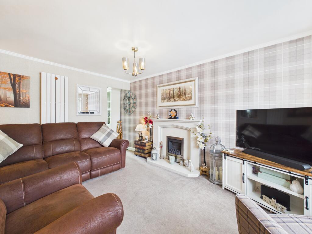 Appian Way, Alvaston photo 4