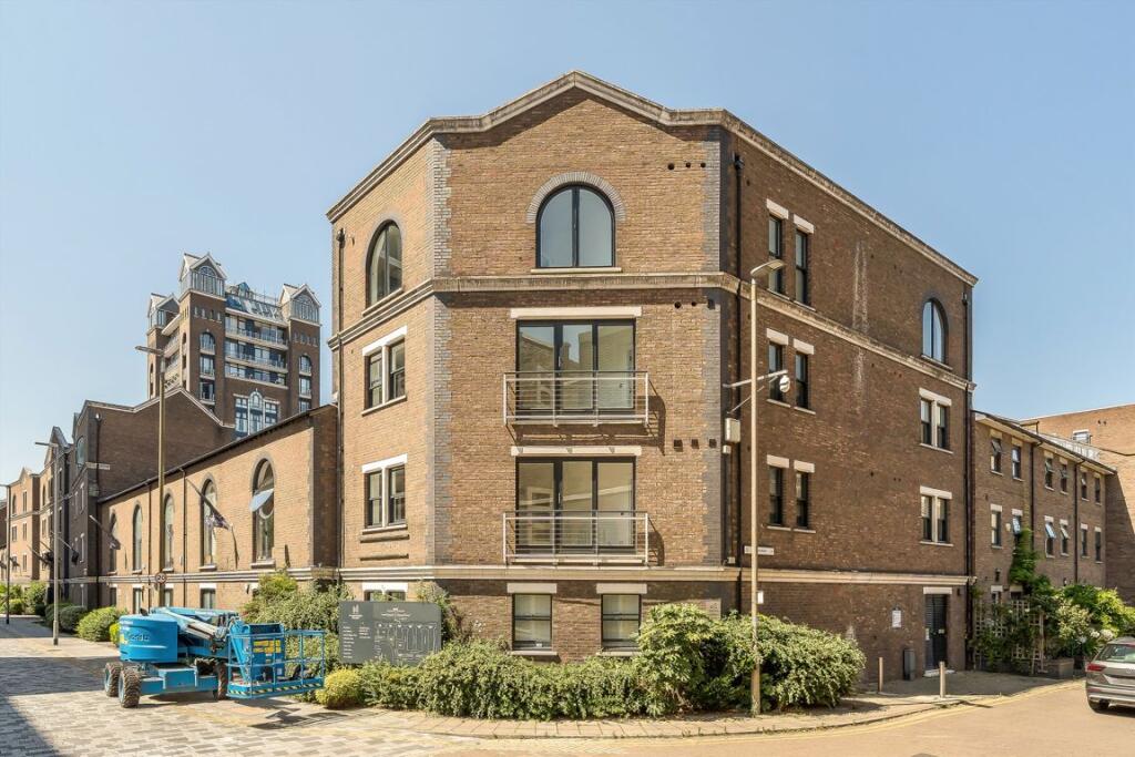 Apartment in London - More