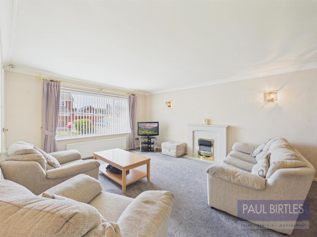 House in Trafford, Towns Gate - View 3