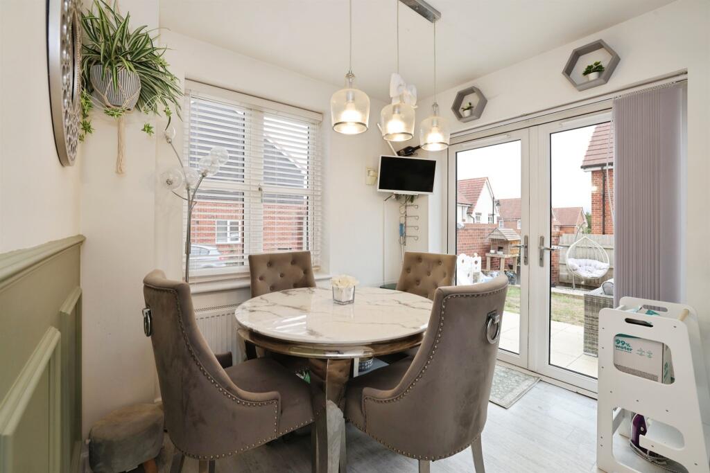 House in Salisbury - View 5