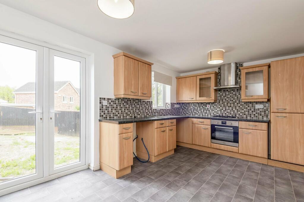 Castle Lodge Avenue, Rothwell, Leeds, West Yorkshire, LS26 photo 4