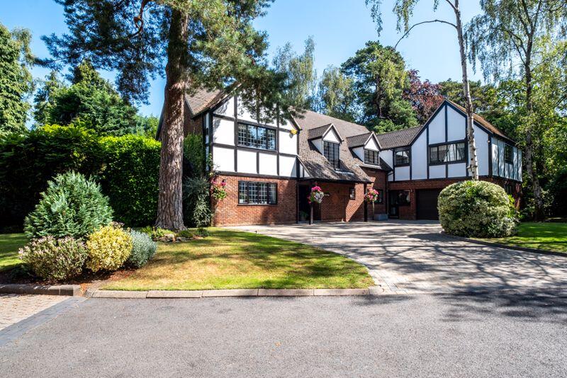Main image of property: Cherrywood Way, Little Aston, Sutton Coldfield, B74 4HZ