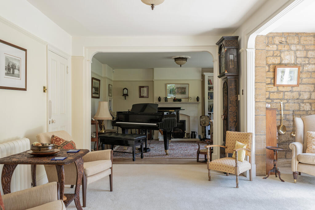 The Park, Minchinhampton, GL6 - View 6
