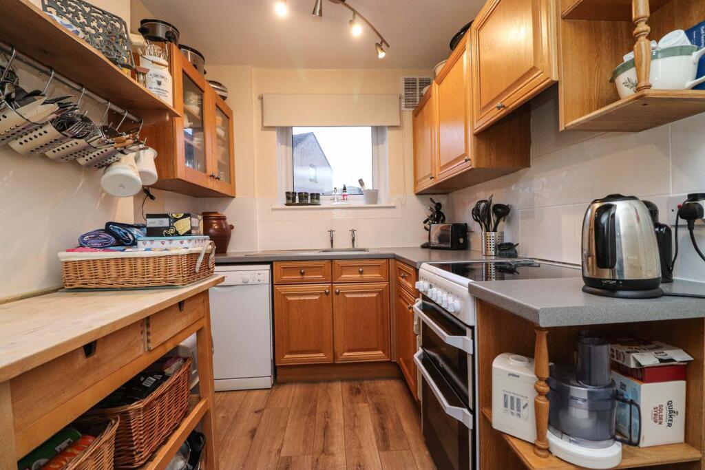 Whinsmoor Drive, Harraby, Carlisle, CA1 photo 3