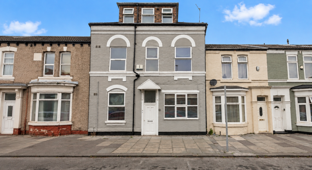 9-bed terraced on 17 Abingdon Road, Middlesbrough, TS1 2DP, £430,000