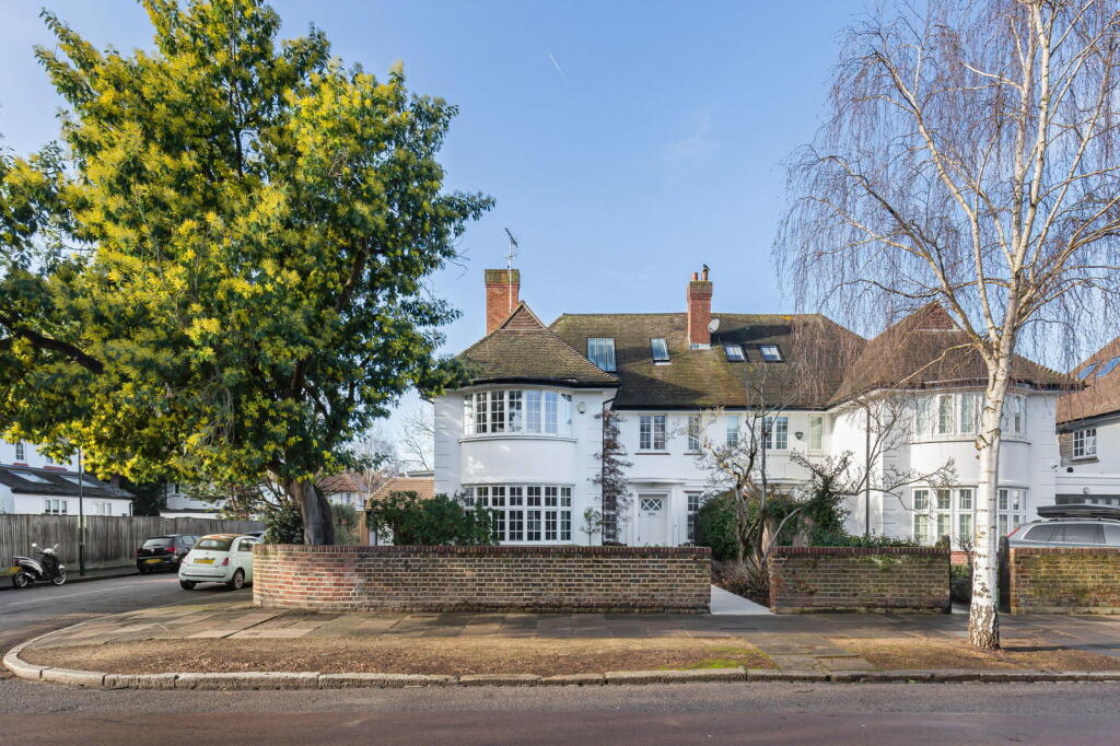 Main image of property: Sheen Lane, London, SW14 8RL