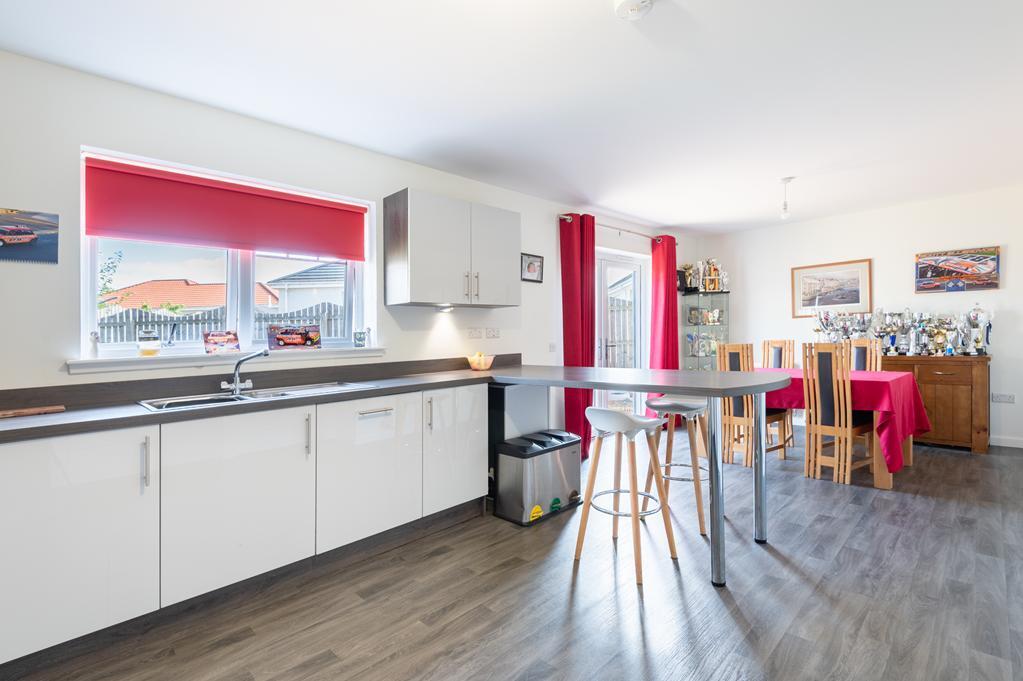 House in Kirkcaldy - More
