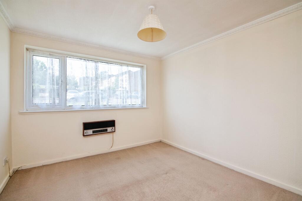 Apartment in Birmingham, Brookvale Park, Aston - View 5