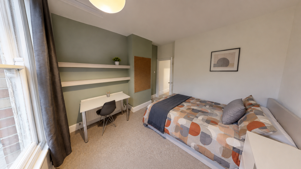 House in Leicester - More