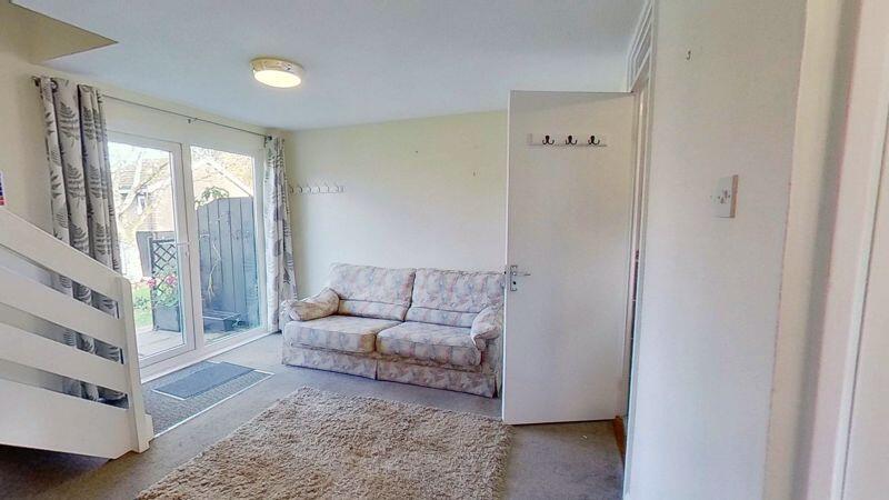 14 Strawberry Hill, Tolroy Manor photo 3