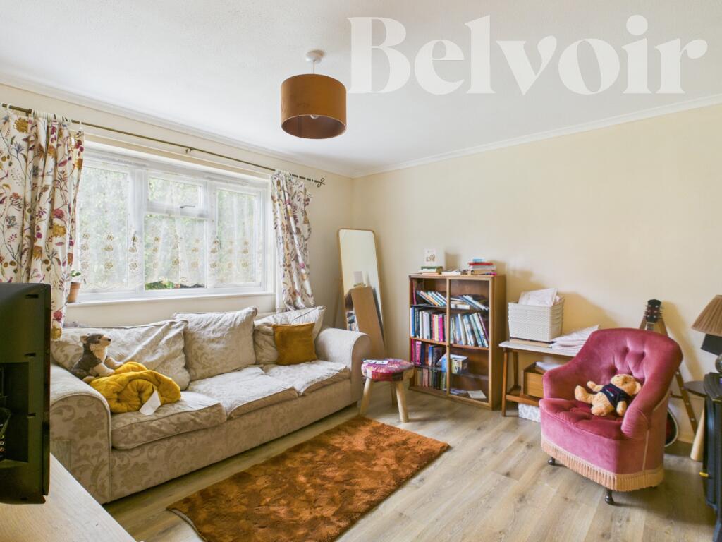Apartment in Reading - View 5