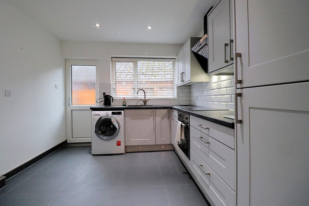 Marlborough Avenue, Haxey Doncaster, DN9 photo 4