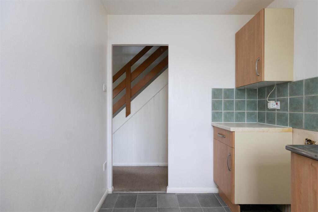 House in Tonbridge - More
