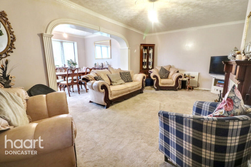 The Boulevard, Edenthorpe, Doncaster photo 2
