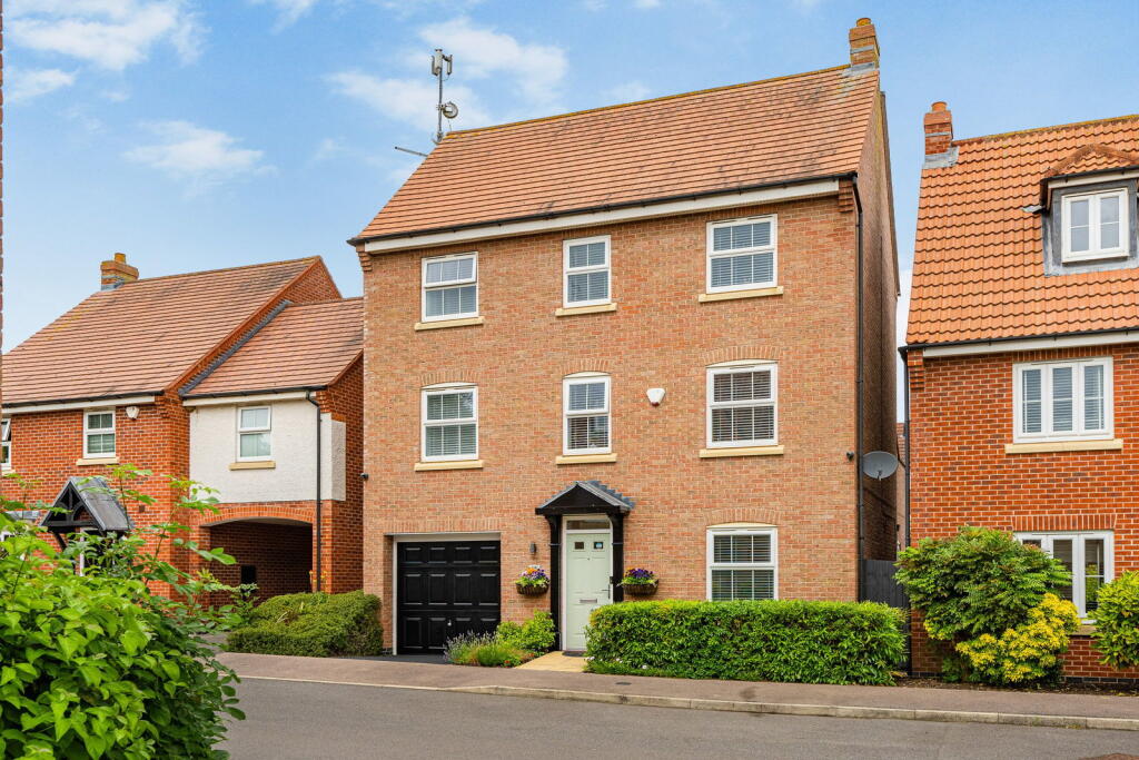 Main image of property: Marron Close, Fernwood, Newark