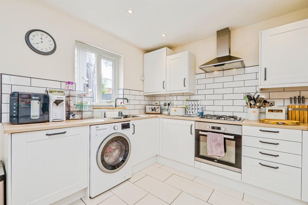 House in Cardiff, Old St. Mellons - View 4