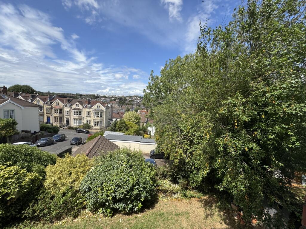 2 bedroom ground floor flat for rent