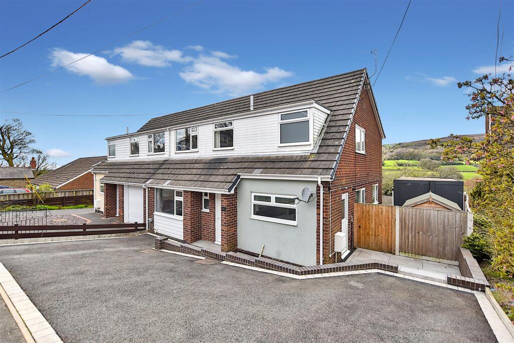 Main image of property: Middle Road, Coedpoeth, Wrexham