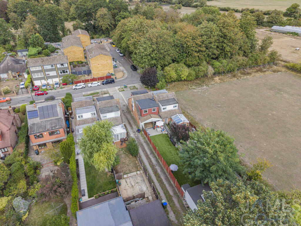 House in London, North Cray - More