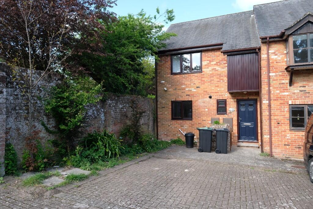 Main image of property: Furzedown Mews, Hythe, Southampton, SO45 3GS