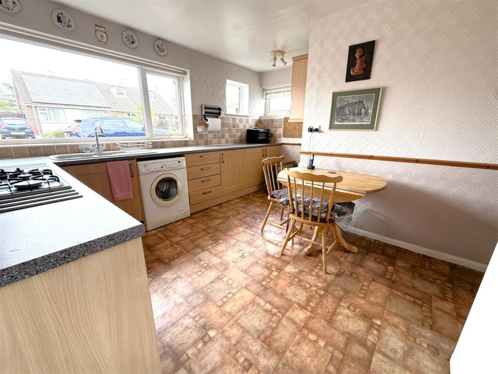 House in Melton, Bottesford - View 5