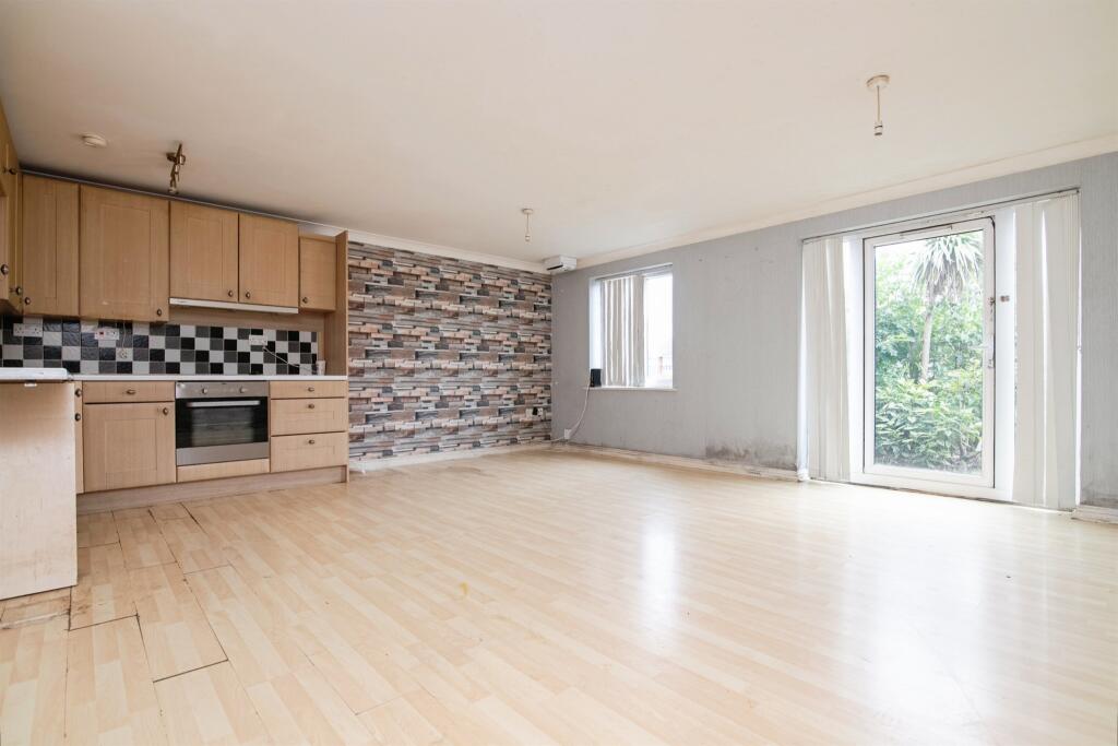 Additional image 2 of Greenholm Road, Birmingham