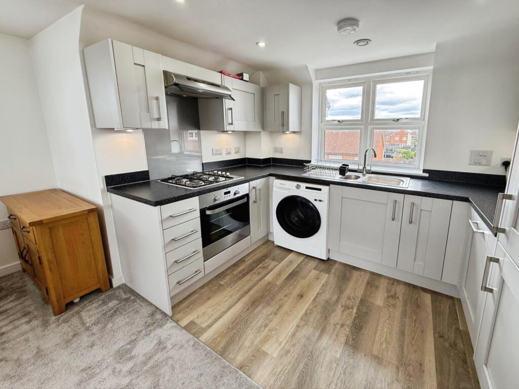 Apartment in Guildford - View 4