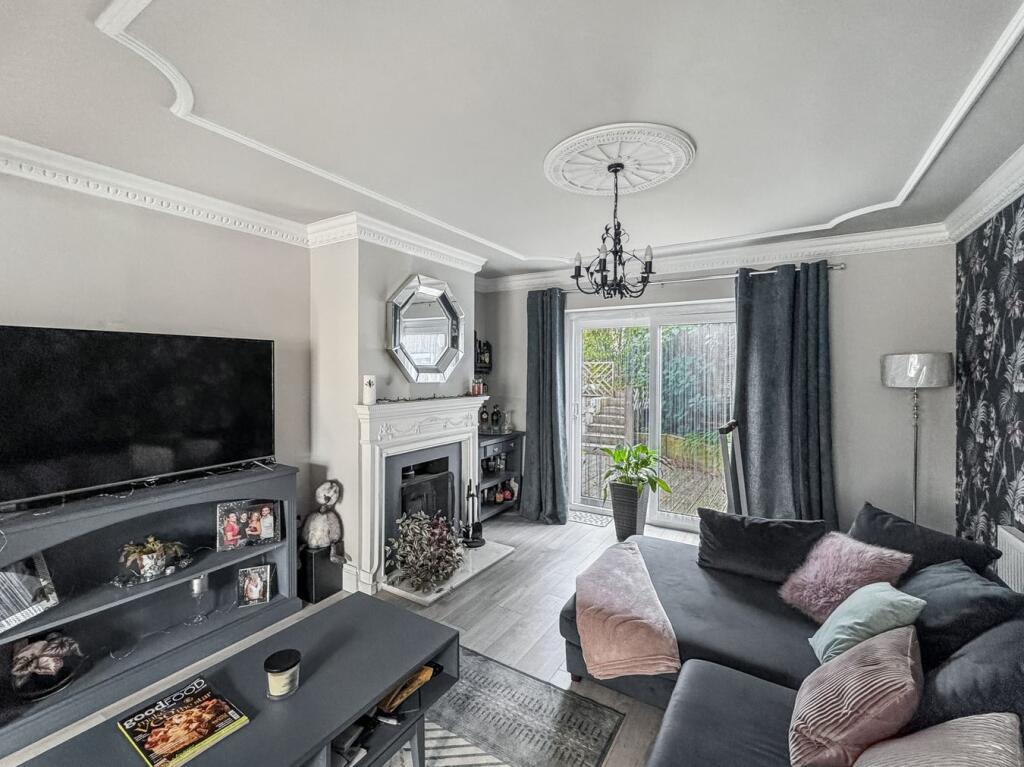 House in Bromley - View 5