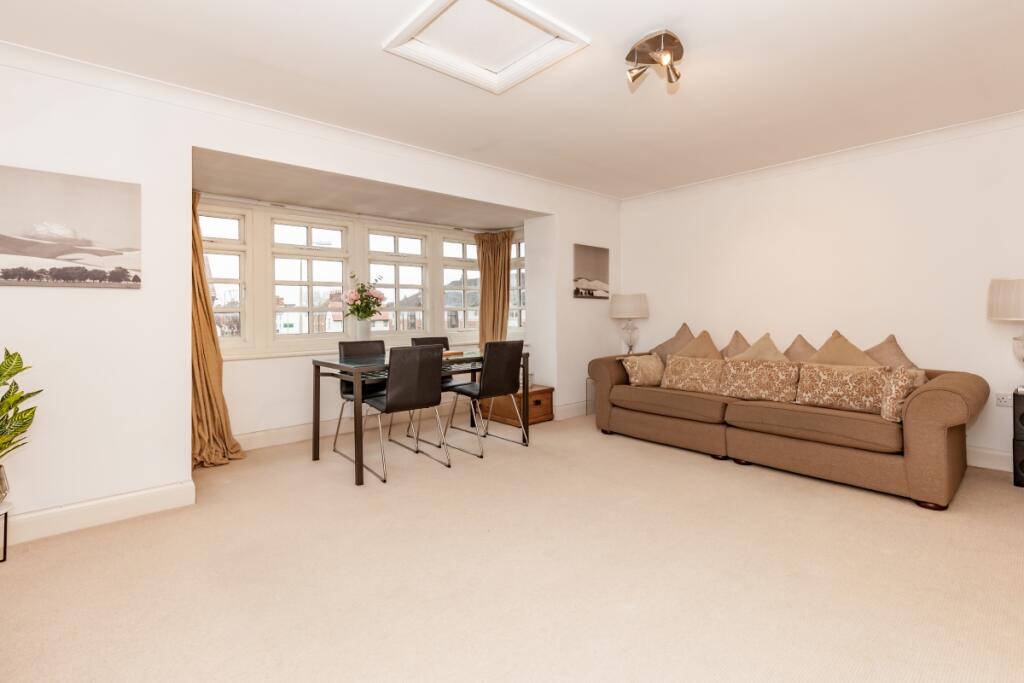 Main image of property: Ock Street, Abingdon