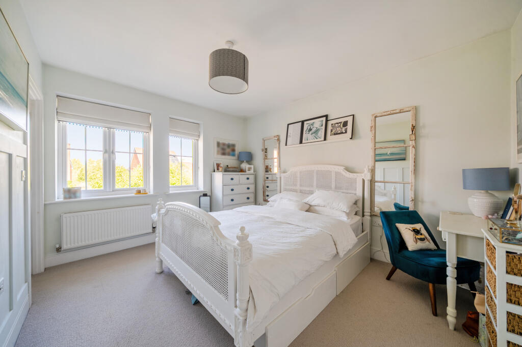 House in Guildford - More