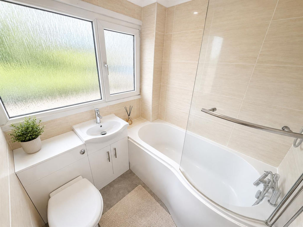 House in Portsmouth - View 5