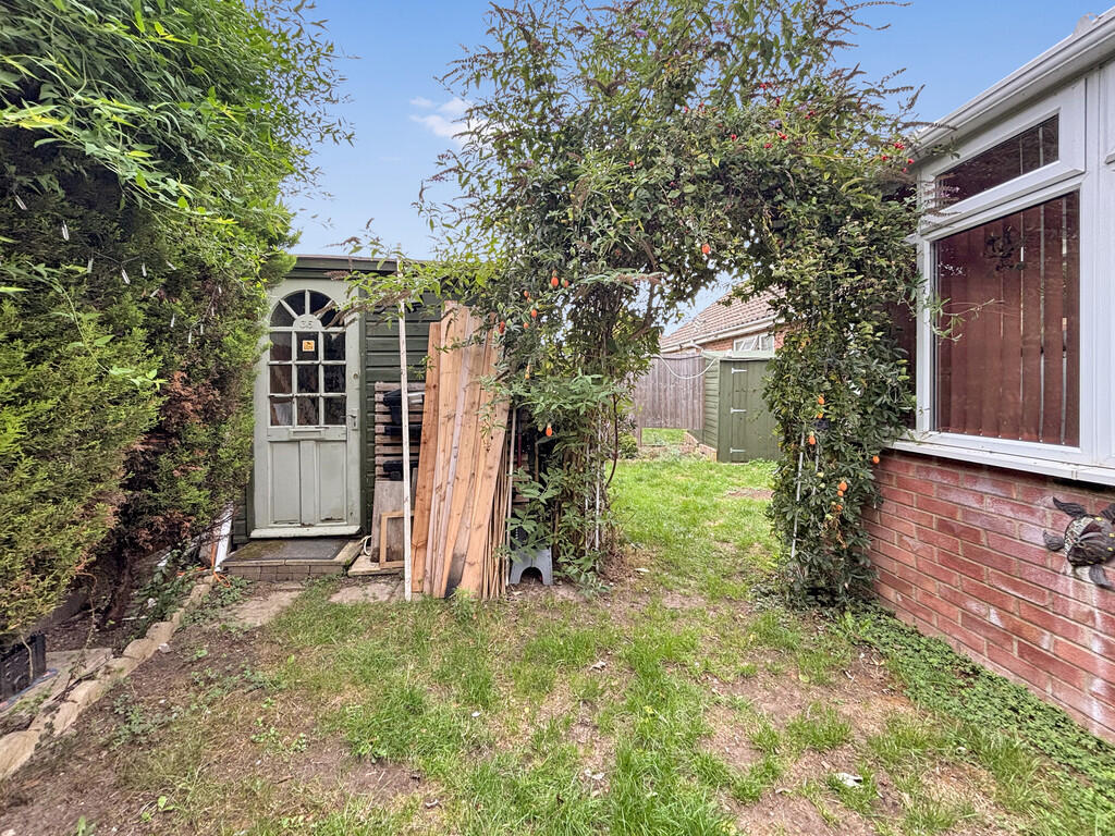 House in West Suffolk, Mildenhall - More