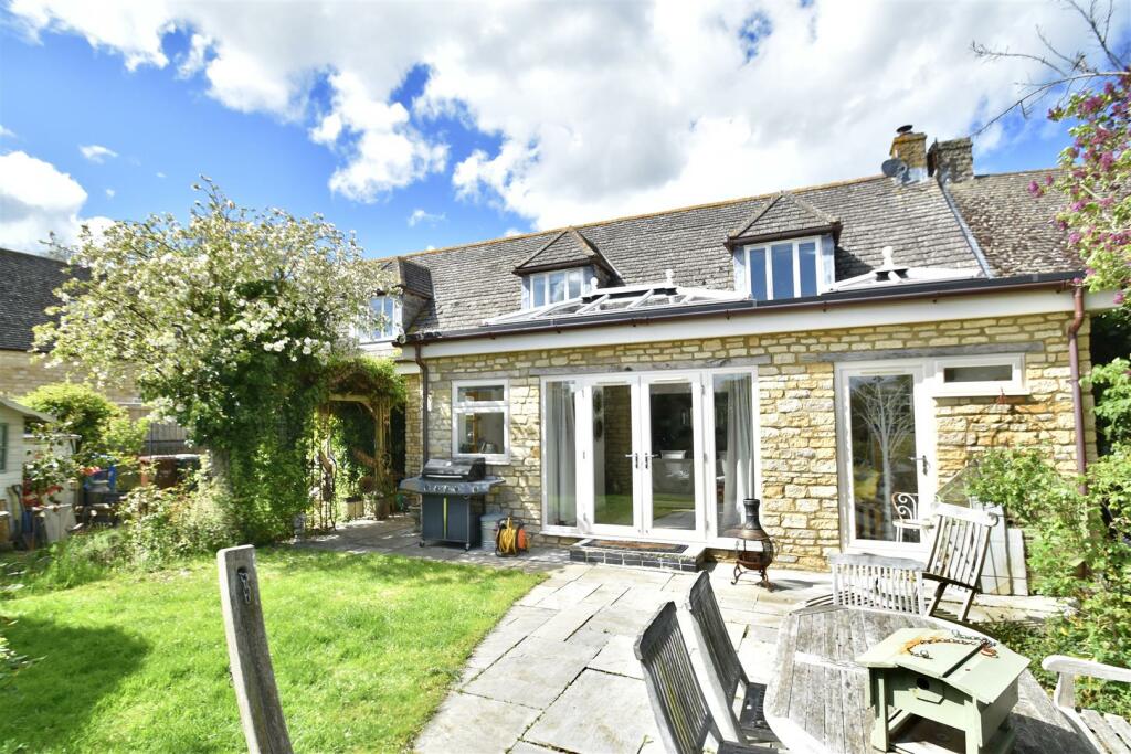 3-bed house on North Lane, Weston On The Green, £650,000