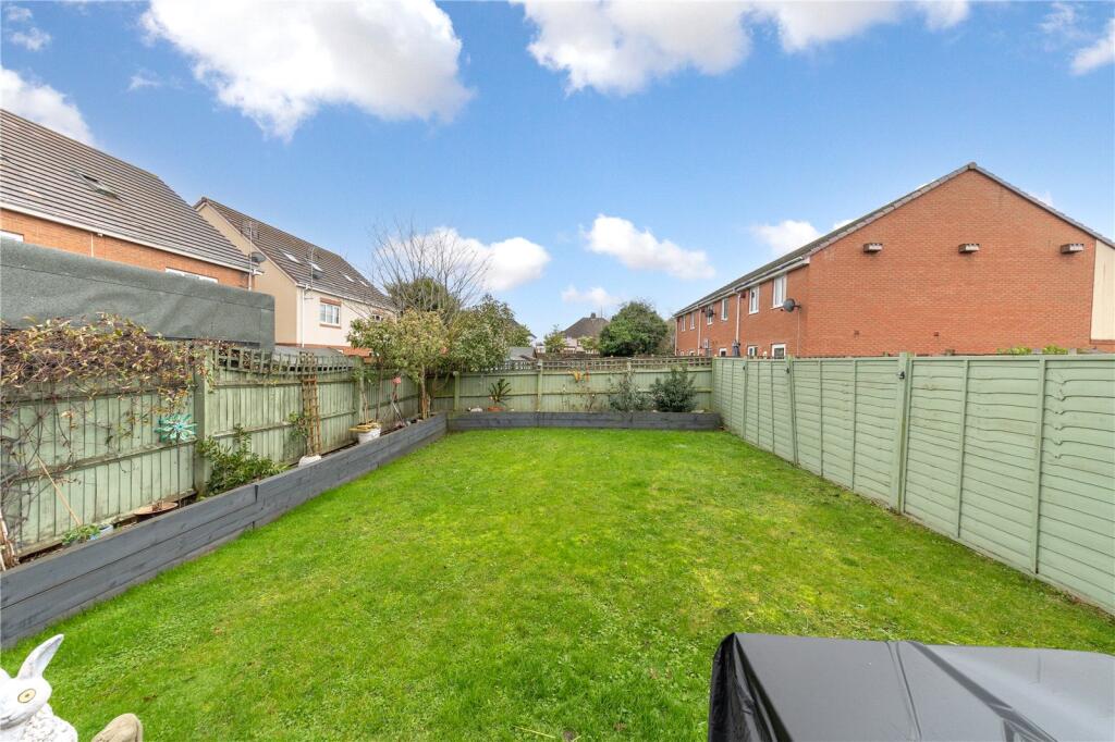 House in Bedfordshire, Luton - View 2