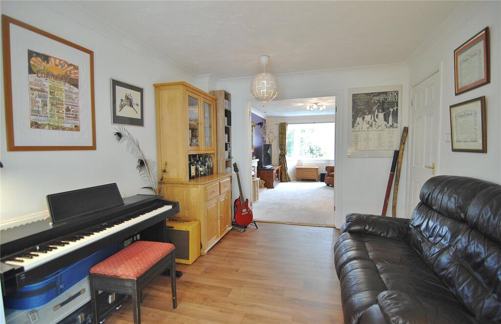 House in Stroud, Stonehouse - View 4