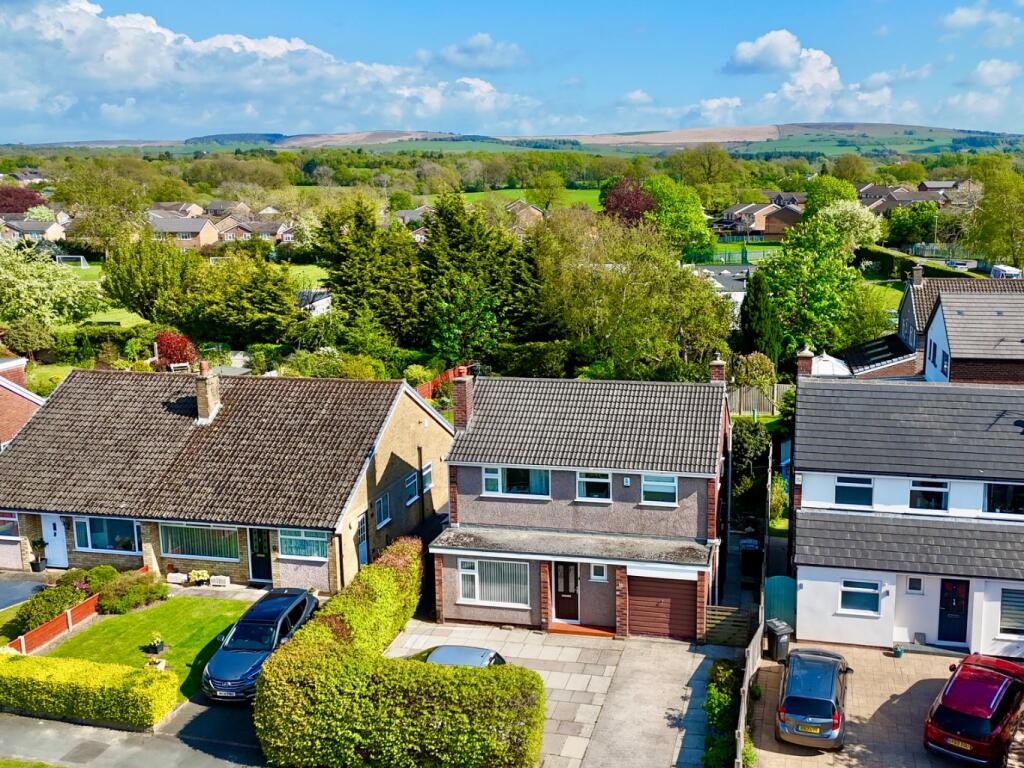 Main image of property: Chestnut Drive, Poynton, Stockport, Cheshire, SK12 1QB