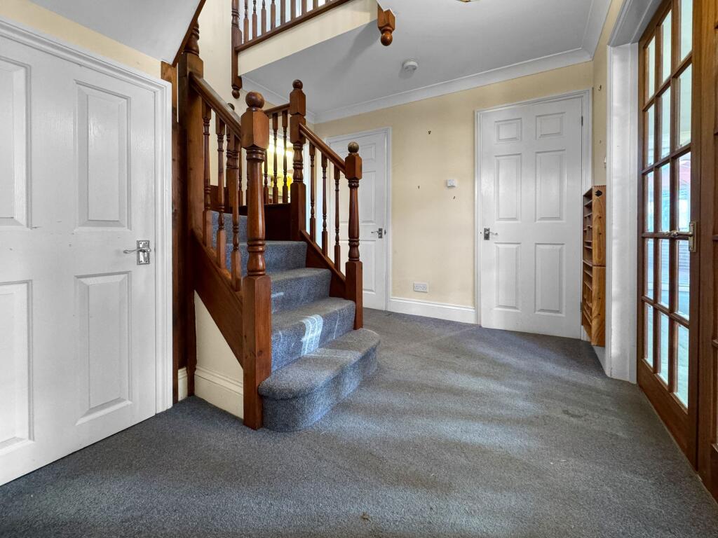 House in Northwood, Medham - View 3