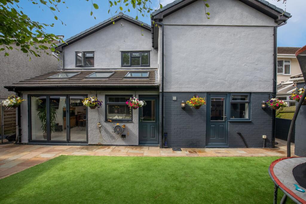 Main image of property: The Retreat, Bridgend, Bridgend County, CF31