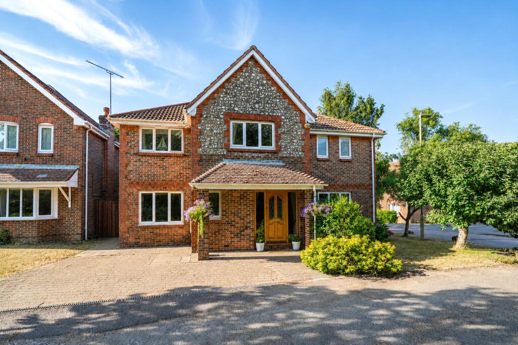 Main image of property: Chawton End Close, Four Marks, Alton, Hampshire, GU34