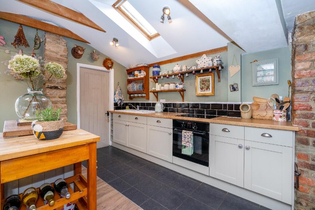 Bridge Street, Deeping St James, PE6 photo 3
